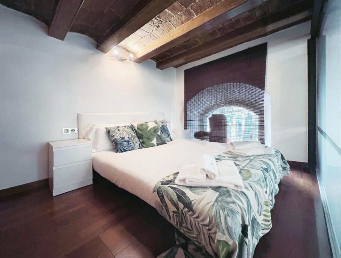 Stay U-Nique Apartments Placa Universitat บาร์เซโลนา ภายนอก รูปภาพ